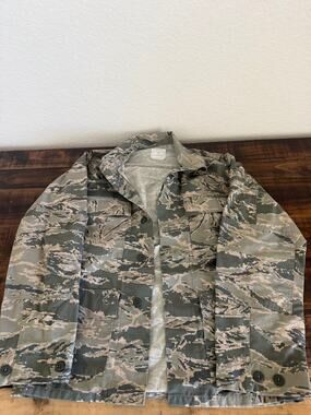 U.S. Air Force ABU Utility Coat Size 32R Digital Tiger Stripe Camo Military